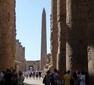 Obelisk der Hatschepsut im Karnak-Tempel
