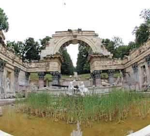 Schloss Schönbrunn - Brunnen