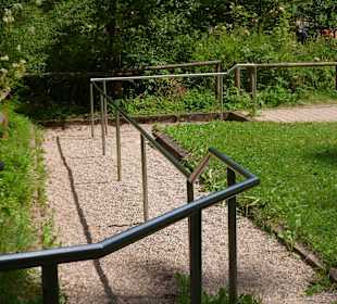 Der erste Weg über den Kies