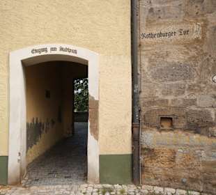 Rothenburger Tor Durchgang zum Stadtpark