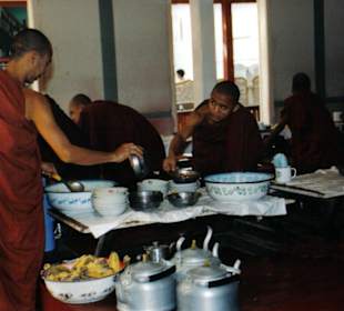 Speisung der Mönche