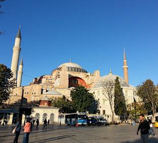 Blick auf die Moschee
