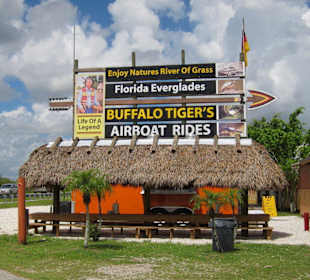 Von der Straße gut zu sehen