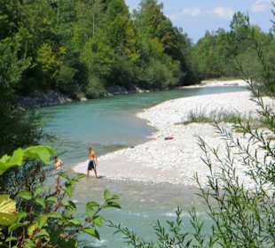 Baden an den Kiesbänken