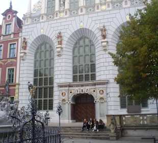 Dwór od ul. Długiej