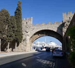 Freiheitstor von den Italienern  gemacht