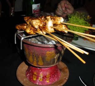 Sate Spiesschen warmgehalten