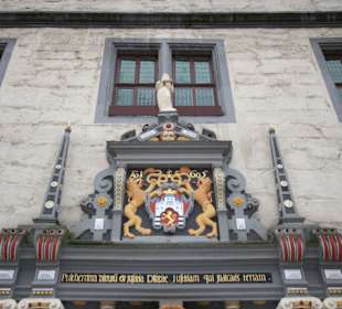 Schmucktor in der Nordfassade