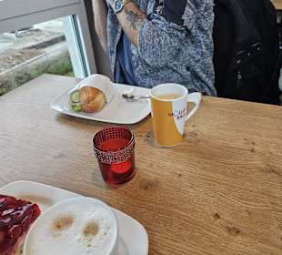 Müllerbäck direkt an der Brücke