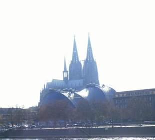 Rhein-Schifffahrt mit der Köln - Düsseldorfer