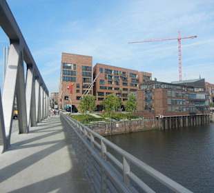 Hafencity Brücke