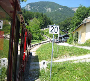 So gehts auf den Schafberg in ganz gemütlicher Zug