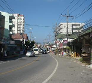 Straße vor dem Hotel