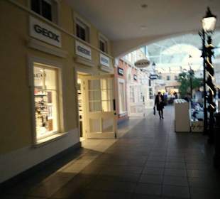 Fashion House