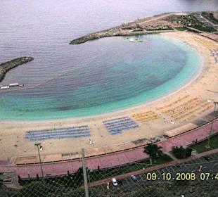 Plaża przed hotelem