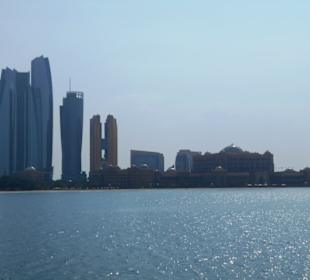 Skyline Abu Dhabi