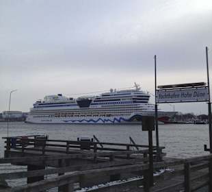 Blick auf die Aida vom Hotel aus