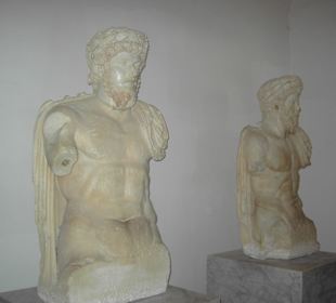 Skulpturen der Herrscher