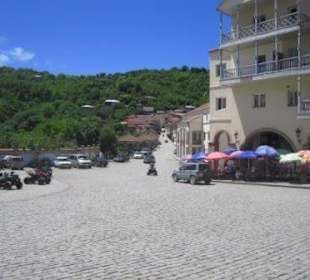 Eine Piazza fast wie in der Toskana