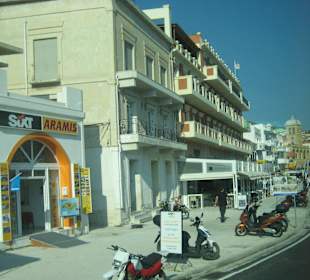 Am Hafen von Samos Stadt