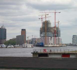 Neue Hafen-City