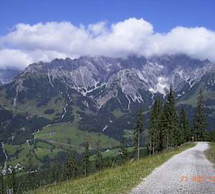 Auf dem Weg zur Bürglalm