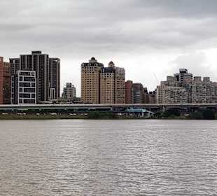 Yanping Riverside Park