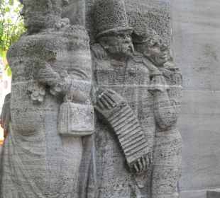 Beim Ostermannbrunnen am Ostermannplatz in Köln