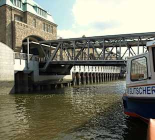 Große Hafenrundfahrt