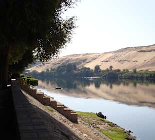 Blick über den See zum Westufer