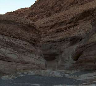 Il Mosaic Canyon Trail