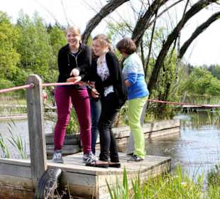 Floßfahren im Wassergarten