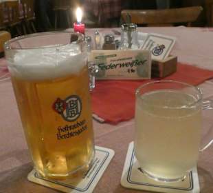 Gasthof Watzmann Abendessen im Gastraum