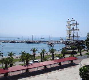 Ausblick auf den Hafen
