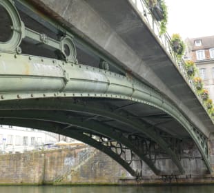 Man hat dann 2 halbe Rohre zusammen genietet