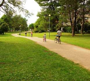 Lido dei Pini Parkanlagen Radfahren ohne Ende