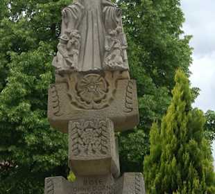 Schutzmantelmadonna Empfingen