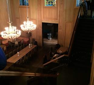 Lokal für das Hochzeitsprobeessen (1. Film)