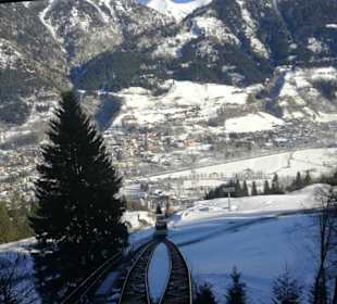 Blick von der Schienenbahn auf Bad Hofgastein
