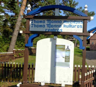 Am Eingang zu Thomas Manns Sommerhaus