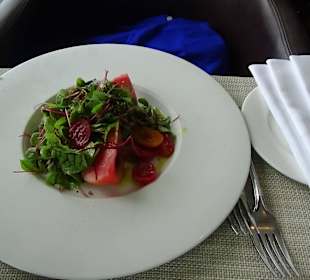 Vorspeise Tomatensalat...