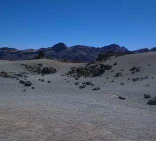 Bizarre Landschaften unterwegs