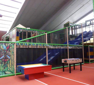Lalo Center (Spielen, Toben, Spaß haben)
