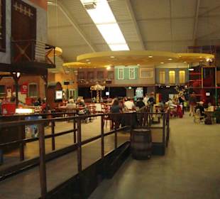 Fort Fun / Indoorspielhalle mit Kletterwand