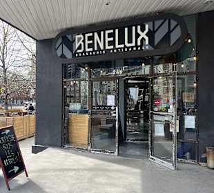 BENELUX - Brasserie Artisanale / Pub Wellington