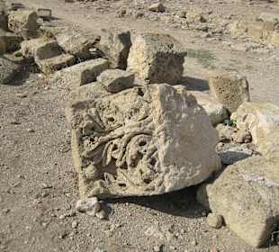 Saranda Kolones: Burggraben