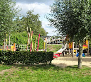 Der Spielplatz im Kurpark Bad Bederkesa
