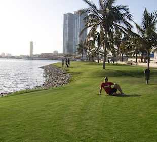 Samtweicher "engl Rasen" im Park