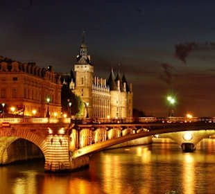 Bastille Paris bei Nacht