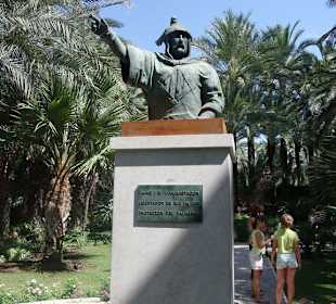 Statut au parc à Elche 